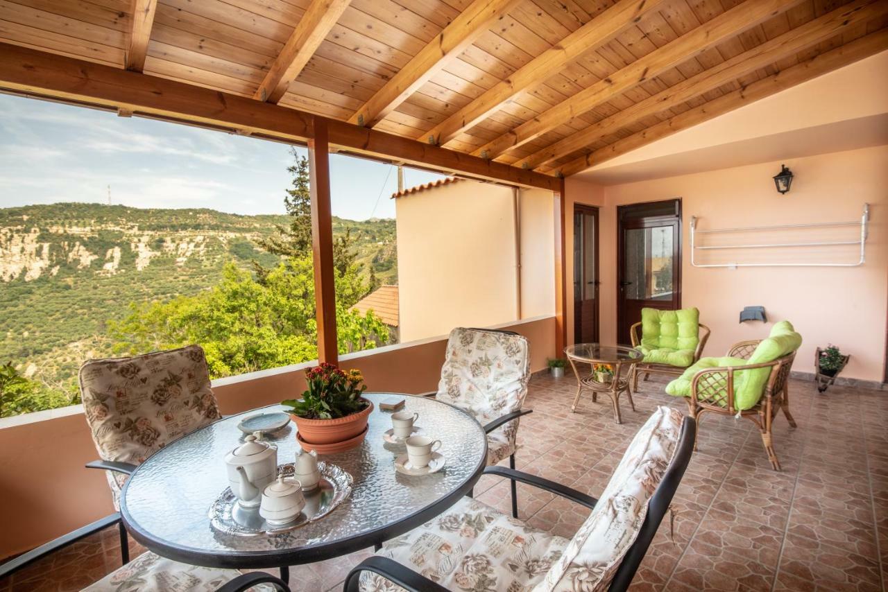 Vilkas Home Topolia Esterno foto